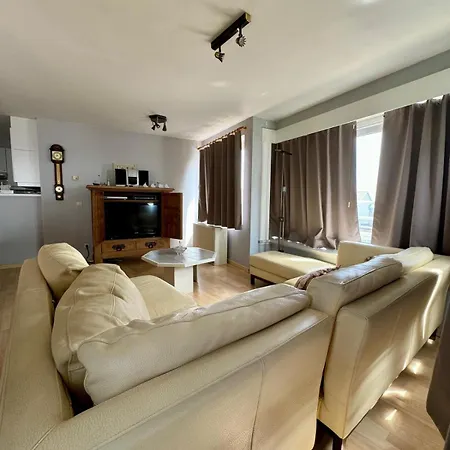 Ruim Met 3 Slaapkamers Naast Het Apartment Knokke-Heist